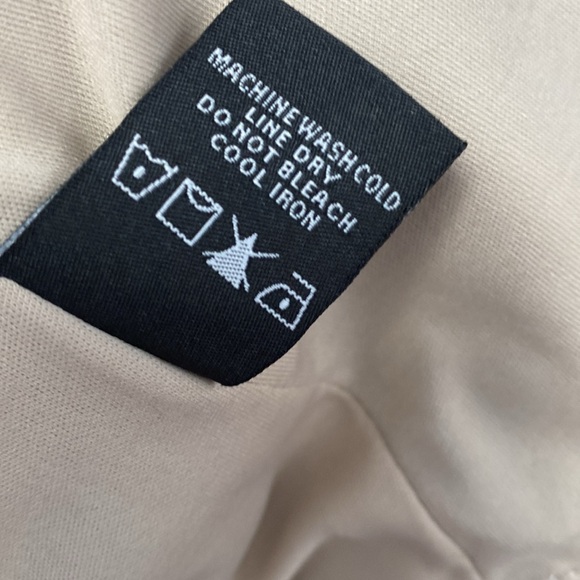 Dress - Picture 7 of 8